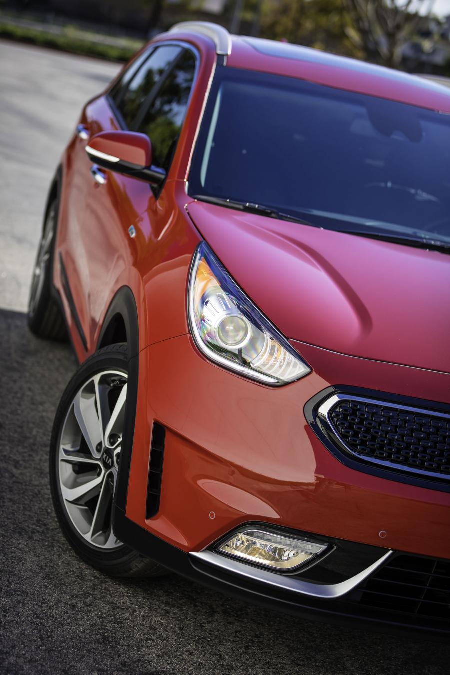 Детали экстерьера Kia Niro (DE) 2016 года  (NA) (фото 33 из 47)